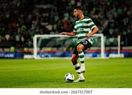 全英羽球超级1000赛 ｜ 2局战胜昆拉沃 法国新星拉尼尔勇闯8强